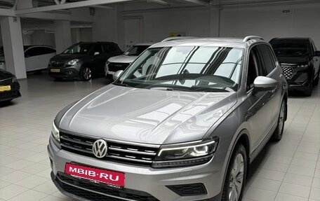 Volkswagen Tiguan II, 2018 год, 2 650 000 рублей, 6 фотография