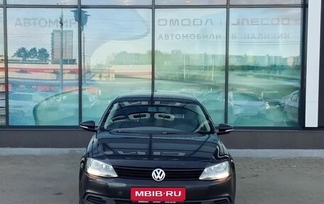 Volkswagen Jetta VI, 2013 год, 800 000 рублей, 2 фотография