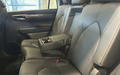 Toyota Highlander, 2026 год, 5 550 000 рублей, 33 фотография