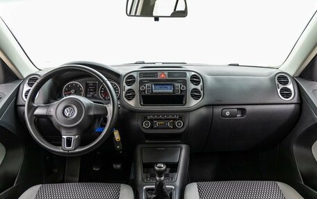 Volkswagen Tiguan I, 2011 год, 998 000 рублей, 13 фотография
