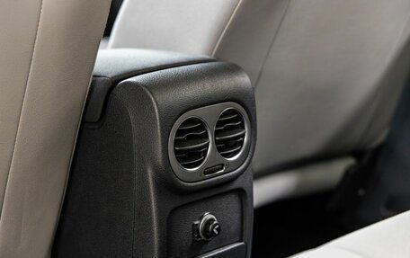 Volkswagen Tiguan I, 2011 год, 998 000 рублей, 21 фотография