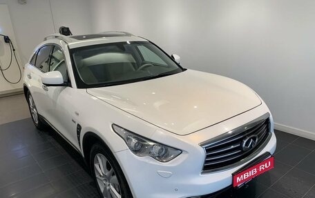 Infiniti QX70, 2015 год, 1 799 000 рублей, 5 фотография