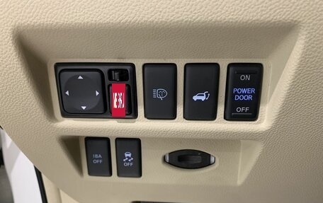 Infiniti QX70, 2015 год, 1 799 000 рублей, 15 фотография
