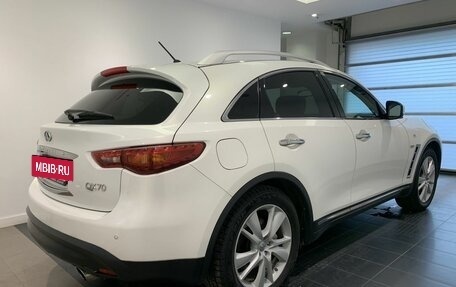 Infiniti QX70, 2015 год, 1 799 000 рублей, 4 фотография