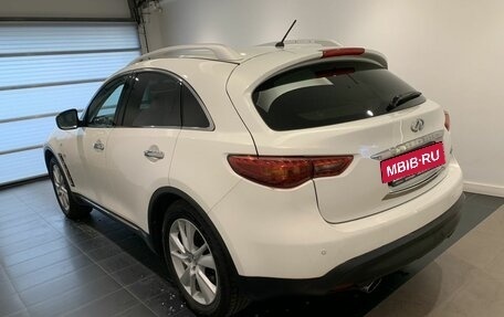 Infiniti QX70, 2015 год, 1 799 000 рублей, 2 фотография