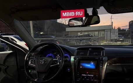 Toyota Camry, 2017 год, 2 050 000 рублей, 4 фотография