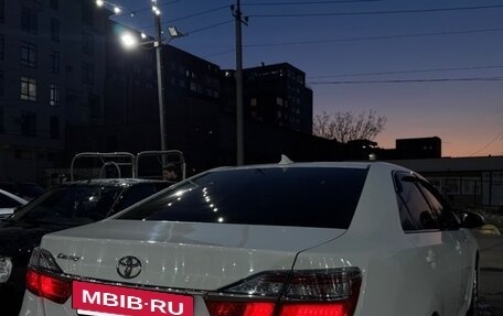 Toyota Camry, 2017 год, 2 050 000 рублей, 6 фотография