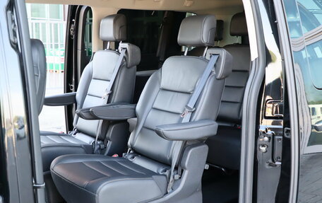Peugeot Traveller I, 2019 год, 2 930 000 рублей, 20 фотография