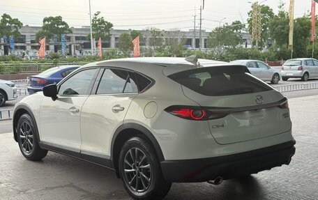 Mazda CX-4, 2022 год, 1 580 000 рублей, 6 фотография