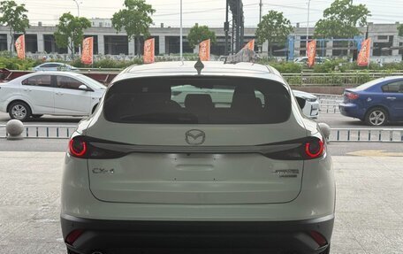 Mazda CX-4, 2022 год, 1 580 000 рублей, 7 фотография