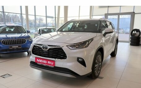 Toyota Highlander, 2026 год, 5 480 000 рублей, 4 фотография