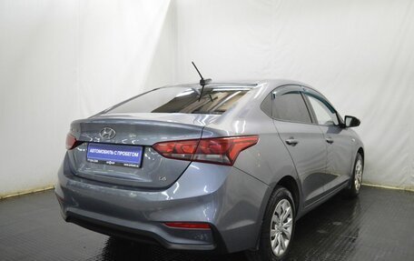 Hyundai Solaris II рестайлинг, 2018 год, 1 350 000 рублей, 5 фотография