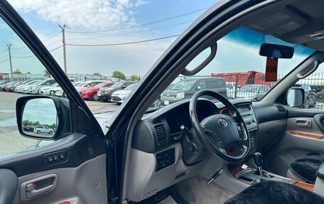 Toyota Land Cruiser 100 рестайлинг 2, 2003 год, 1 769 000 рублей, 10 фотография