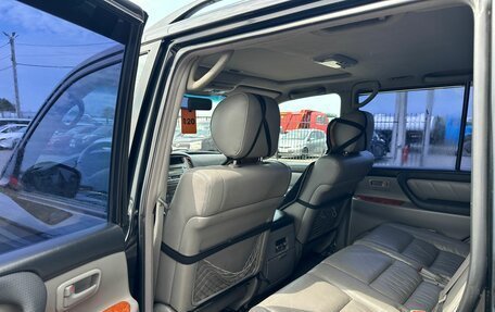 Toyota Land Cruiser 100 рестайлинг 2, 2003 год, 1 769 000 рублей, 20 фотография