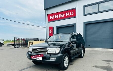 Toyota Land Cruiser 100 рестайлинг 2, 2003 год, 1 769 000 рублей, 2 фотография