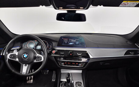 BMW 5 серия, 2018 год, 3 074 000 рублей, 10 фотография