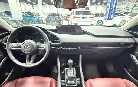 Mazda 3, 2022 год, 1 120 000 рублей, 20 фотография