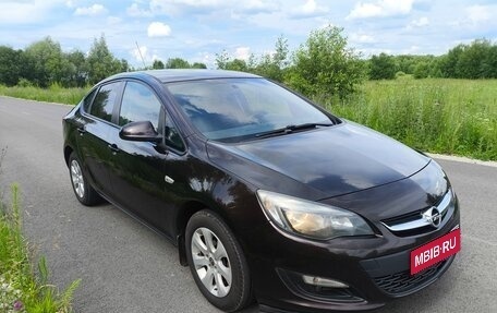 Opel Astra J, 2014 год, 850 000 рублей, 1 фотография