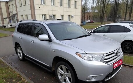 Toyota Highlander III, 2012 год, 1 990 000 рублей, 1 фотография