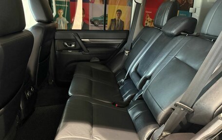 Mitsubishi Pajero IV, 2010 год, 1 899 000 рублей, 12 фотография