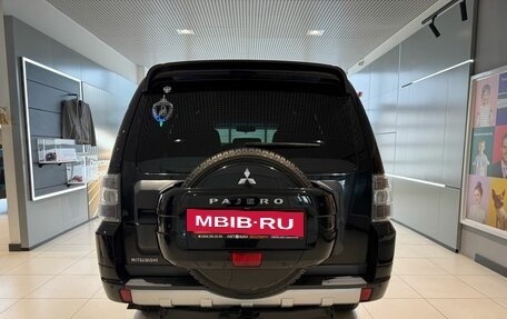 Mitsubishi Pajero IV, 2010 год, 1 899 000 рублей, 5 фотография
