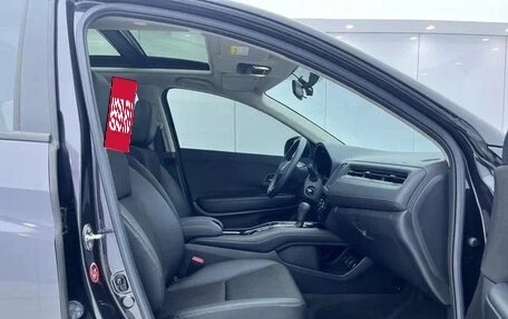 Honda Vezel, 2022 год, 1 350 000 рублей, 6 фотография