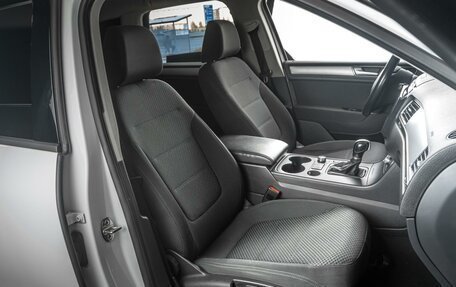 Volkswagen Touareg III, 2016 год, 2 349 000 рублей, 8 фотография