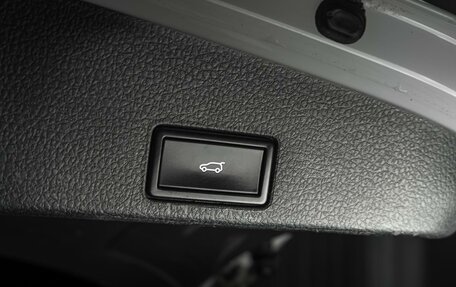 Volkswagen Touareg III, 2016 год, 2 349 000 рублей, 21 фотография