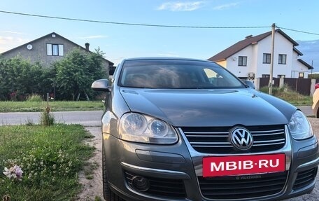 Volkswagen Jetta VI, 2009 год, 590 000 рублей, 3 фотография