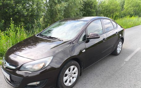 Opel Astra J, 2014 год, 850 000 рублей, 3 фотография