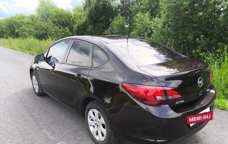 Opel Astra J, 2014 год, 850 000 рублей, 4 фотография