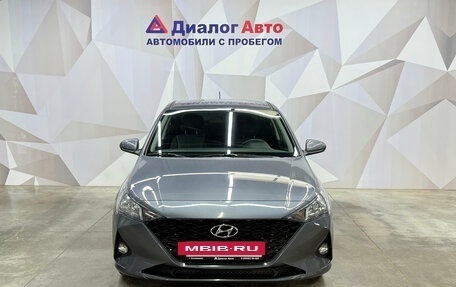 Hyundai Solaris II рестайлинг, 2021 год, 1 710 000 рублей, 2 фотография