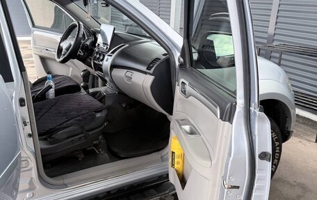 Mitsubishi Pajero Sport II рестайлинг, 2011 год, 1 350 000 рублей, 13 фотография