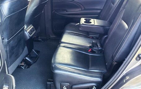 Toyota Highlander III, 2014 год, 2 300 000 рублей, 2 фотография