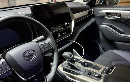 Toyota Highlander, 2025 год, 5 500 000 рублей, 12 фотография