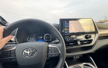 Toyota Highlander, 2025 год, 5 500 000 рублей, 15 фотография