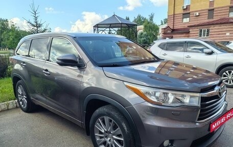 Toyota Highlander III, 2014 год, 2 300 000 рублей, 9 фотография