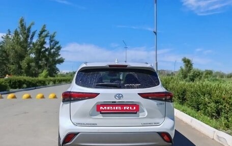Toyota Highlander, 2025 год, 5 500 000 рублей, 4 фотография
