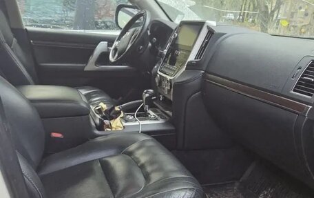 Toyota Land Cruiser 200, 2015 год, 5 200 000 рублей, 8 фотография