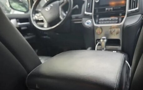 Toyota Land Cruiser 200, 2015 год, 5 200 000 рублей, 15 фотография