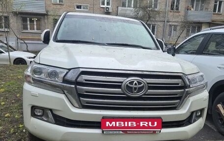 Toyota Land Cruiser 200, 2015 год, 5 200 000 рублей, 12 фотография