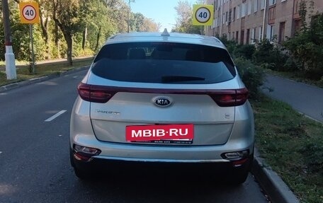 KIA Sportage IV рестайлинг, 2020 год, 1 950 000 рублей, 2 фотография