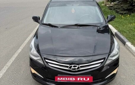 Hyundai Solaris II рестайлинг, 2014 год, 750 000 рублей, 2 фотография