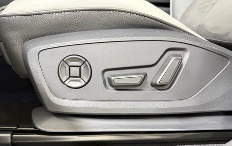 Audi Q3, 2023 год, 2 370 000 рублей, 14 фотография