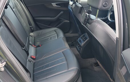Audi A4, 2019 год, 2 300 000 рублей, 15 фотография