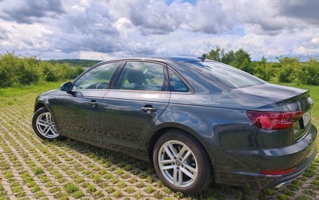 Audi A4, 2019 год, 2 300 000 рублей, 11 фотография