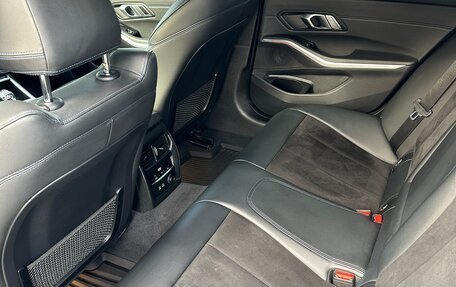 BMW 3 серия, 2019 год, 3 650 000 рублей, 13 фотография