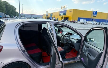 Toyota Vitz, 2001 год, 250 000 рублей, 6 фотография