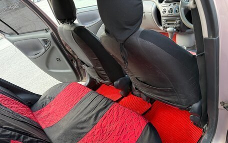 Toyota Vitz, 2001 год, 250 000 рублей, 9 фотография