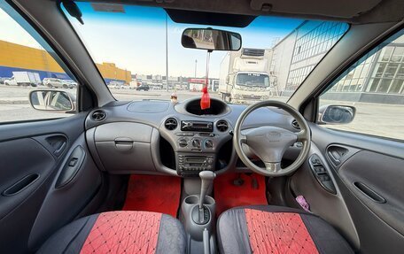 Toyota Vitz, 2001 год, 250 000 рублей, 12 фотография
